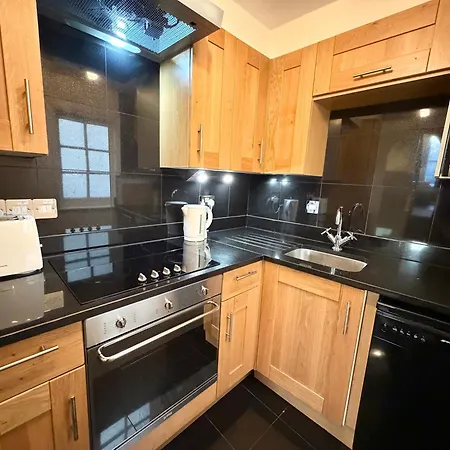 Buckingham Palace View Apartment-2